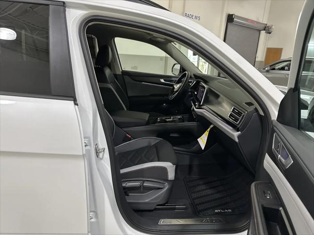 2026 Volkswagen Atlas Peak Edition