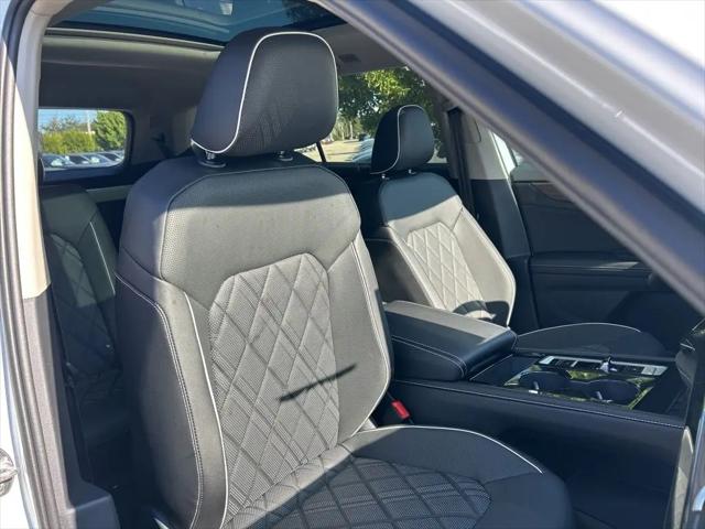 2026 Volkswagen Atlas SEL Premium R-Line