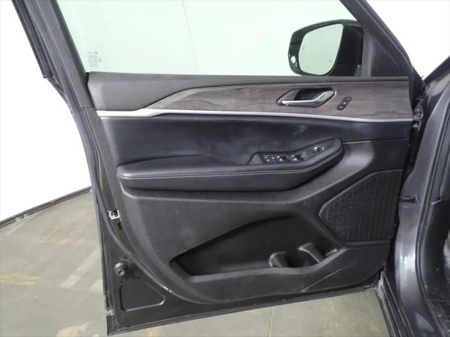 2024 Jeep Grand Cherokee L Limited 4x2