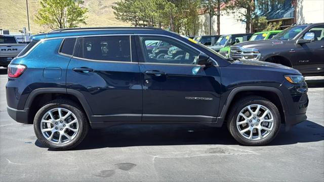 2024 Jeep Compass Latitude Lux FWD