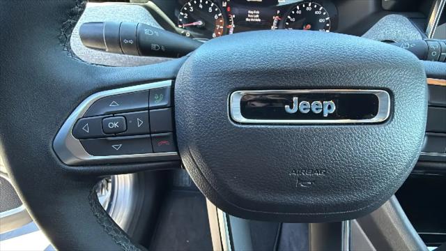 2024 Jeep Compass Latitude Lux FWD