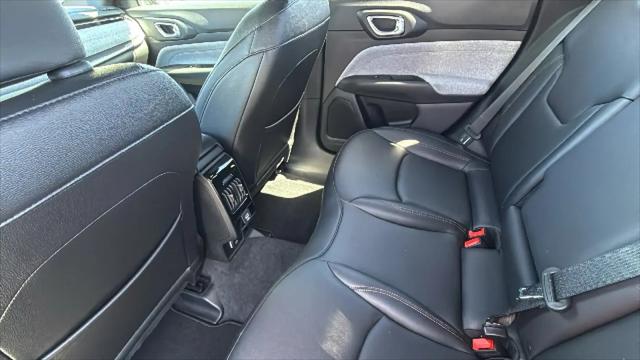 2024 Jeep Compass Latitude Lux FWD