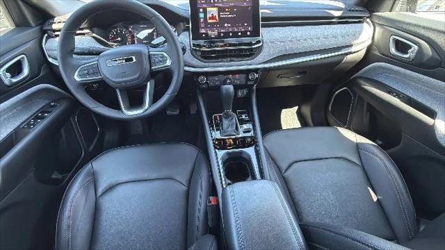2024 Jeep Compass Latitude Lux FWD