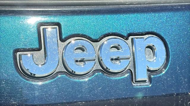 2024 Jeep Compass Latitude Lux FWD