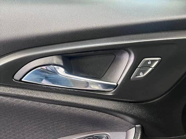 2022 Chevrolet Malibu FWD RS