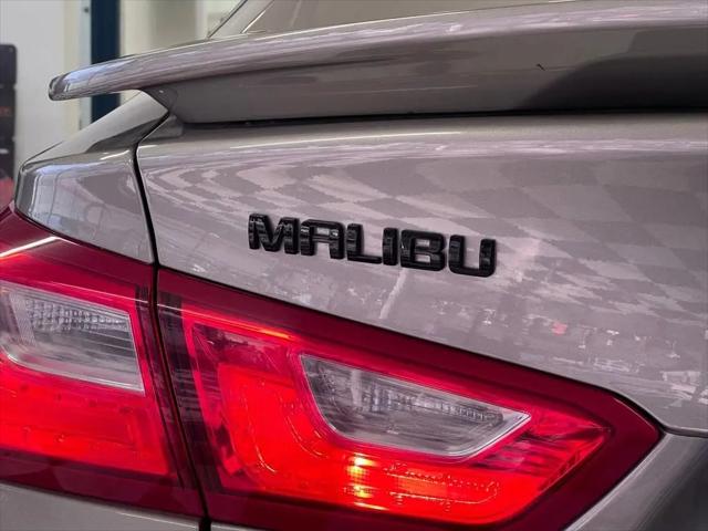 2022 Chevrolet Malibu FWD RS