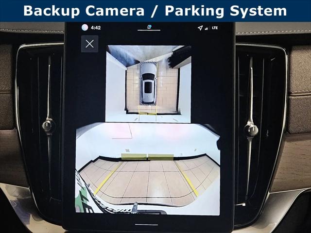 2026 Volvo XC90 Plus, B6 AWD Gas (mild hybrid), Gasoline, Bright, 7 Seats