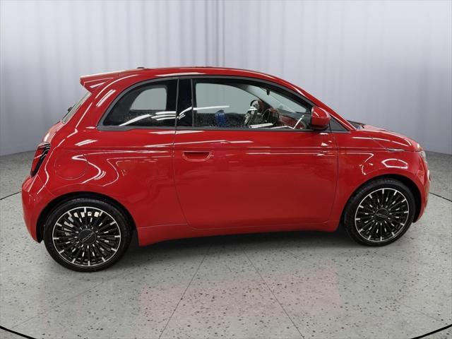 2024 Fiat 500e INSPI(RED) FWD