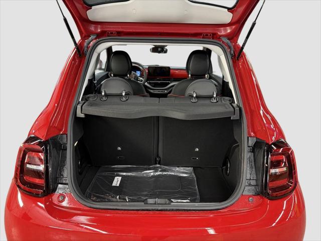 2024 Fiat 500e INSPI(RED) FWD