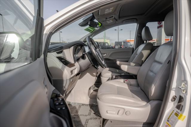 2019 Toyota Sienna XLE Premium 7 Passenger