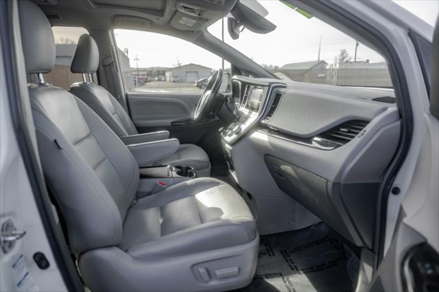 2019 Toyota Sienna XLE Premium 7 Passenger