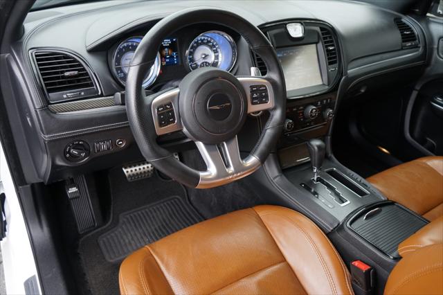 2014 Chrysler 300 SRT8