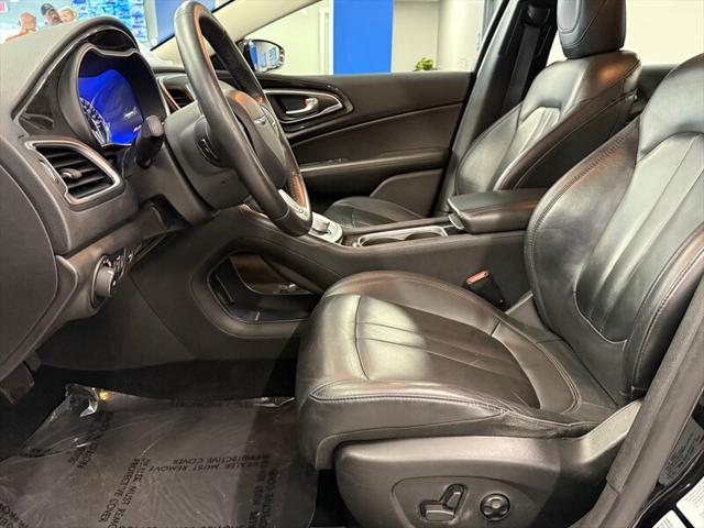2015 Chrysler 200 C