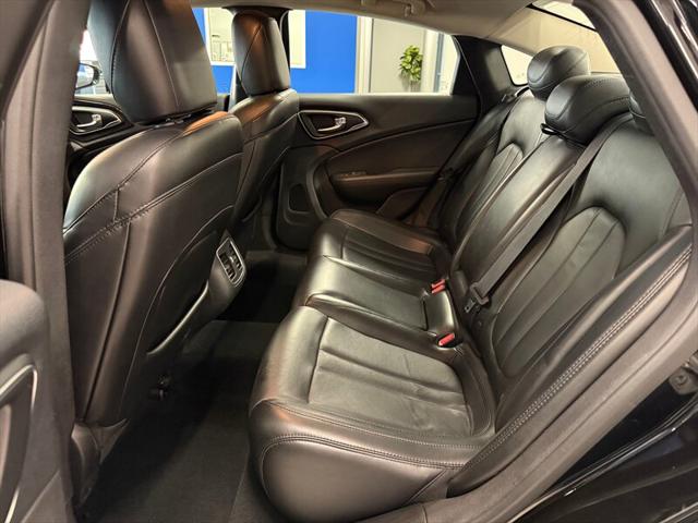 2015 Chrysler 200 C