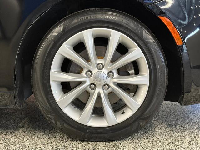 2015 Chrysler 200 C