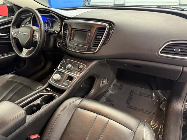 2015 Chrysler 200 C