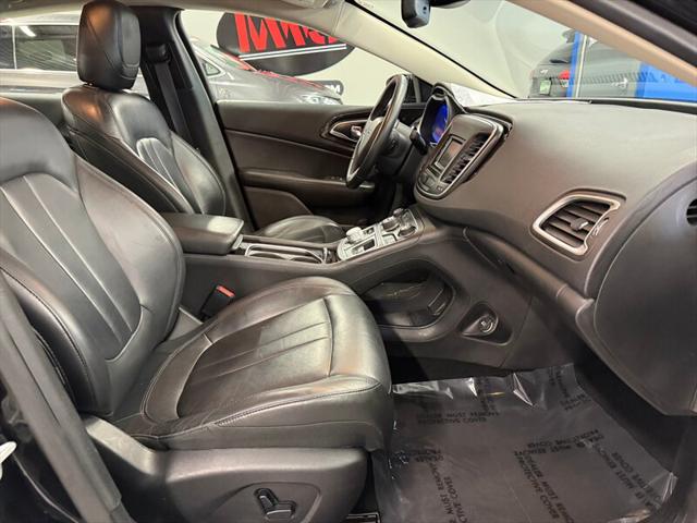 2015 Chrysler 200 C