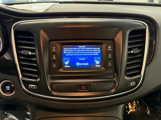 2015 Chrysler 200 C
