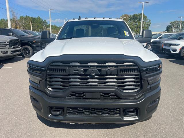2026 RAM Ram 3500 Chassis Cab RAM 3500 TRADESMAN CHASSIS REGULAR CAB 4X4 84 CA 2026 RAM Ram 3500 Chassis Cab RAM 3500 TRADESMAN CHASSIS REGULAR CAB 4X4 84 CA