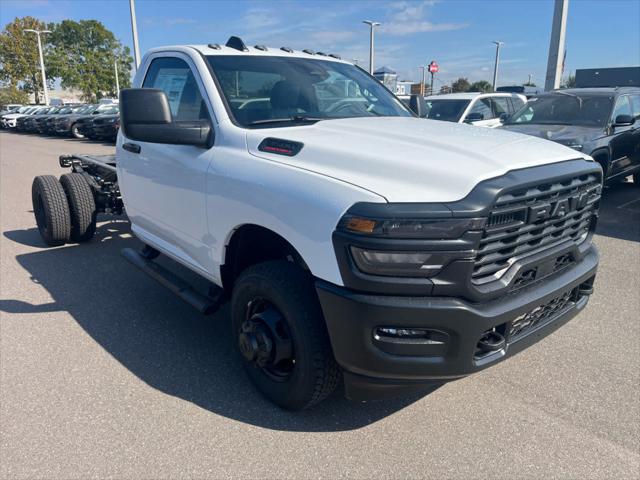 2026 RAM Ram 3500 Chassis Cab RAM 3500 TRADESMAN CHASSIS REGULAR CAB 4X4 84 CA 2026 RAM Ram 3500 Chassis Cab RAM 3500 TRADESMAN CHASSIS REGULAR CAB 4X4 84 CA