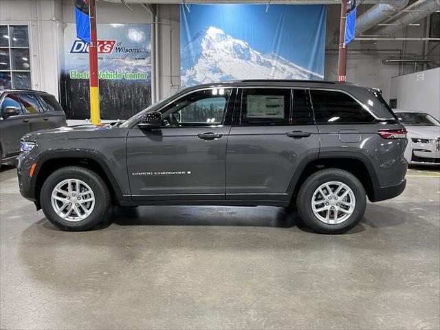 2025 Jeep Grand Cherokee Laredo X 4x4 2025 Jeep Grand Cherokee Laredo X 4x4