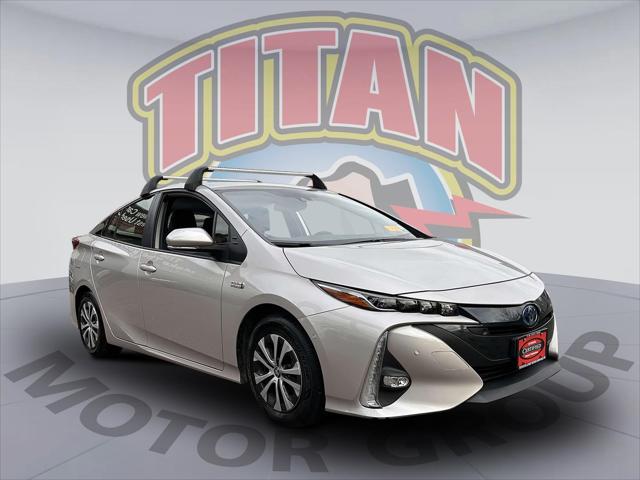 2022 Toyota Prius Prime Limited [18]