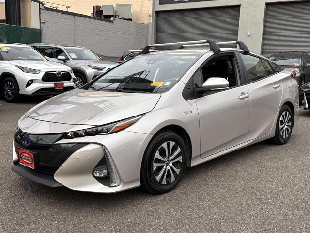 2022 Toyota Prius Prime Limited [6]