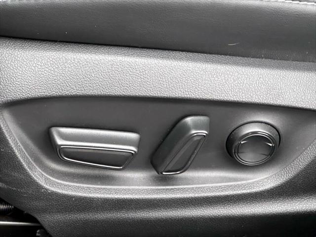 2022 Toyota Prius Prime Limited [13]