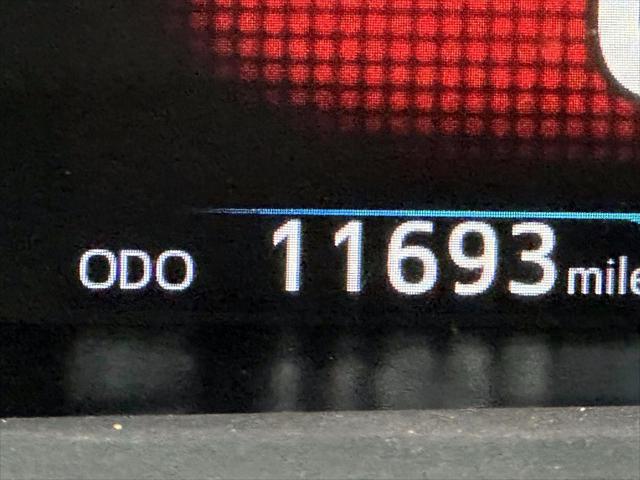 2022 Toyota Prius Prime Limited [28]