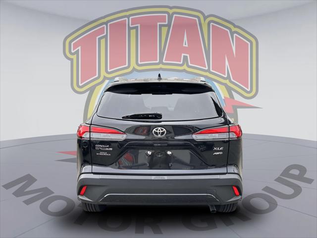 2023 Toyota Corolla Cross XLE [3]