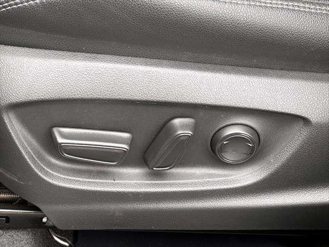 2023 Toyota Corolla Cross XLE [14]