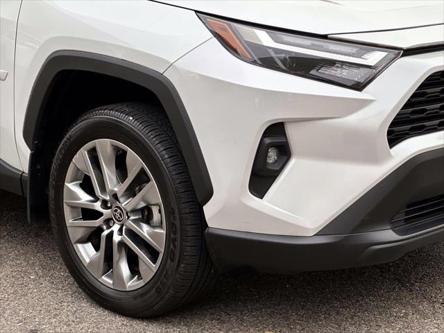 2023 Toyota RAV4 XLE Premium [9]