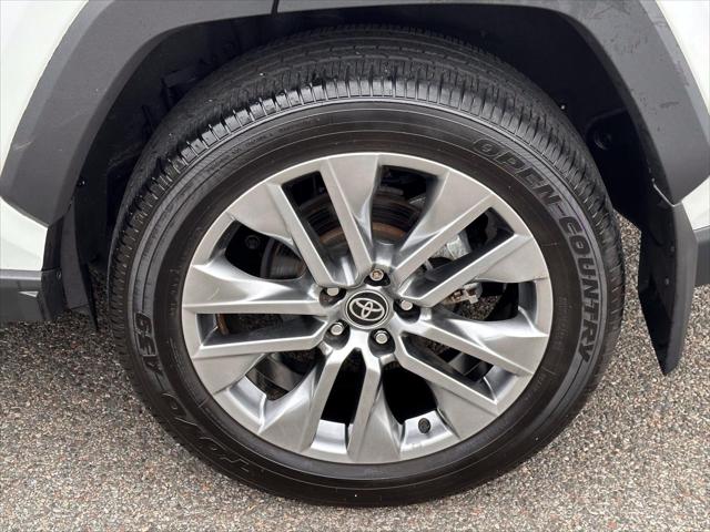 2023 Toyota RAV4 XLE Premium [11]