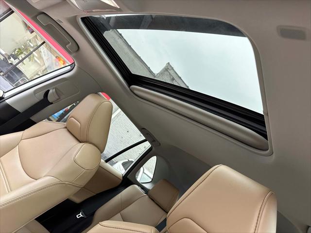 2023 Toyota RAV4 XLE Premium [13]