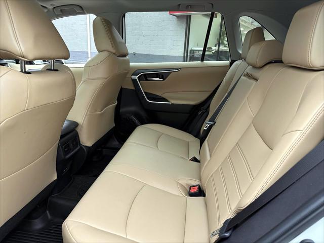 2023 Toyota RAV4 XLE Premium [16]