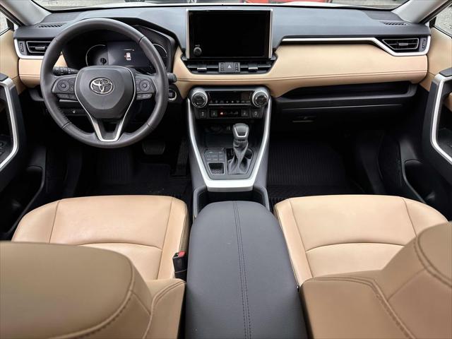 2023 Toyota RAV4 XLE Premium [17]
