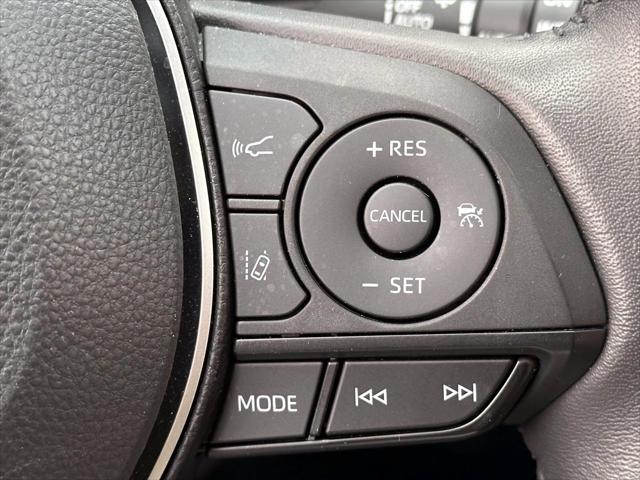 2023 Toyota RAV4 XLE Premium [23]