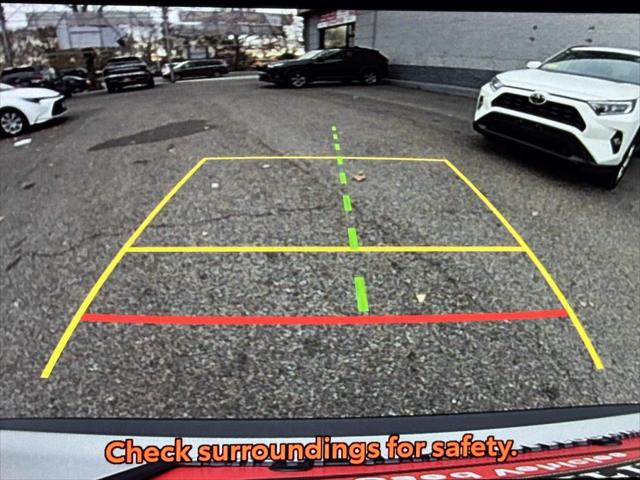 2023 Toyota RAV4 XLE Premium [26]