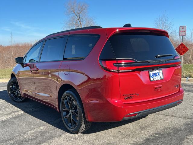 2026 Chrysler Pacifica Limited AWD