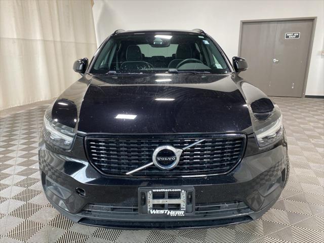 2020 Volvo XC40 T5 R-Design