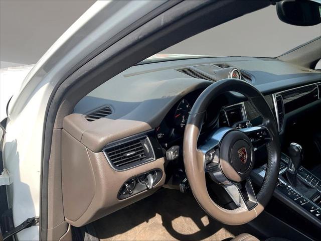 2018 Porsche Macan Base