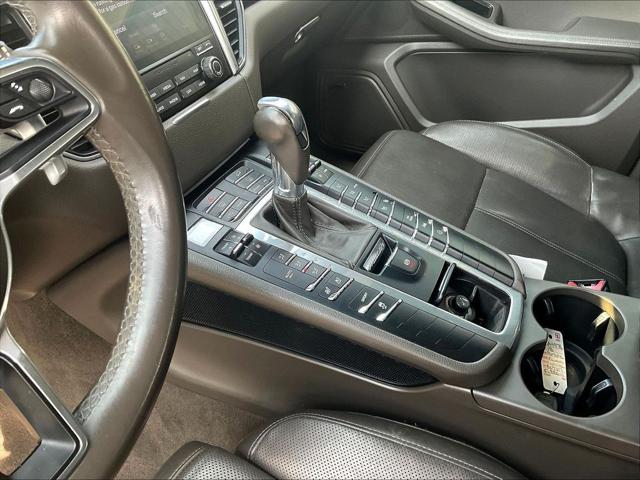 2018 Porsche Macan Base
