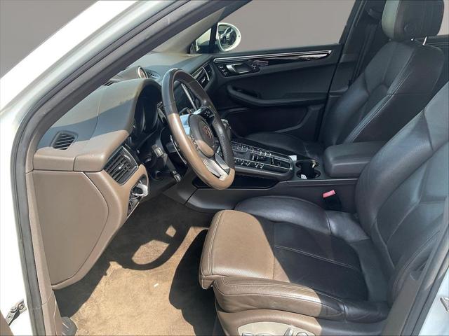 2018 Porsche Macan Base