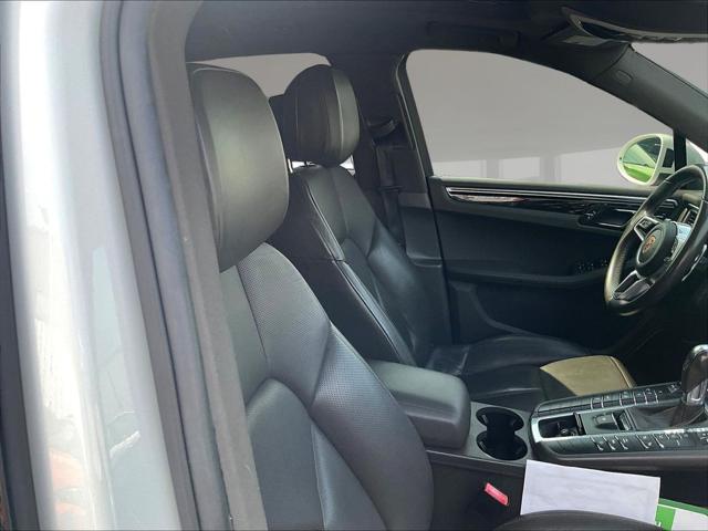2018 Porsche Macan Base