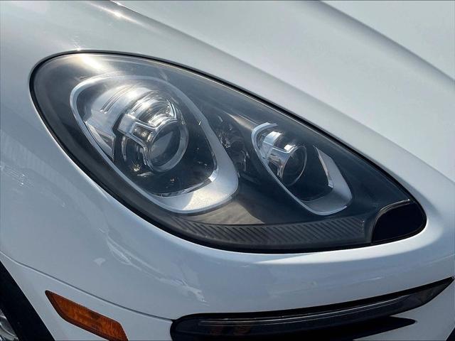 2018 Porsche Macan Base