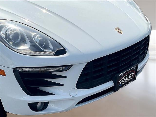 2018 Porsche Macan Base