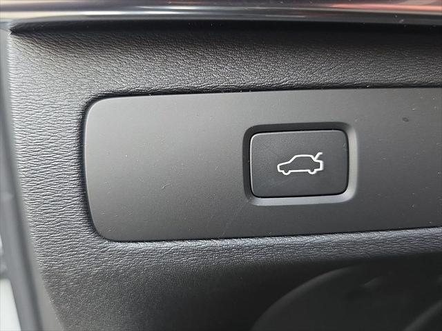 2026 Volvo XC90 Plus, B6 AWD Gas (mild hybrid), Gasoline, Bright, 7 Seats
