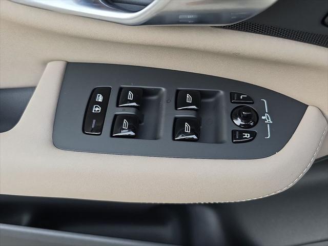 2026 Volvo XC90 Plus, B6 AWD Gas (mild hybrid), Gasoline, Bright, 7 Seats