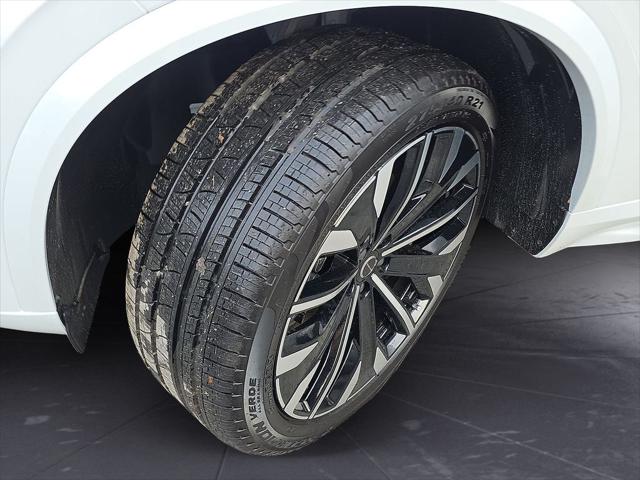 2026 Volvo XC90 Plus, B6 AWD Gas (mild hybrid), Gasoline, Bright, 7 Seats