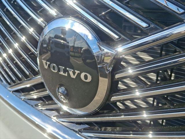 2026 Volvo XC90 Plus, B6 AWD Gas (mild hybrid), Gasoline, Bright, 7 Seats